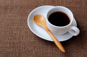 【低気圧で頭痛】コーヒーのカフェインを避ける