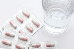 大人の溶連菌は抗菌薬で治療。薬は飲みきる