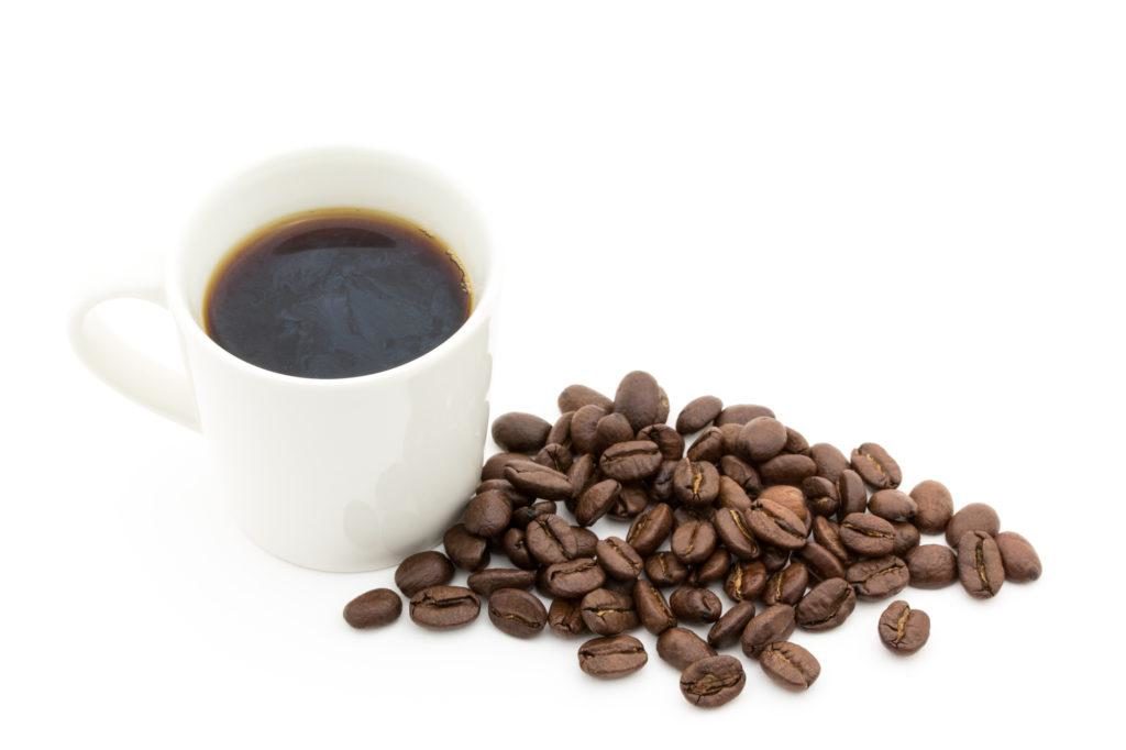 カフェインで頭痛がする原因、治し方についても解説